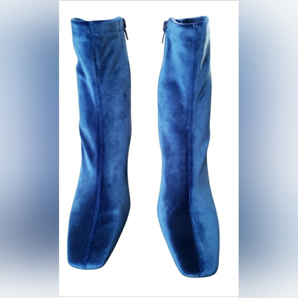 Boho 9.5 Blue Velvet Whimsigoth Castlecore Block Heel Ankle Booties New - Picture 4 of 6